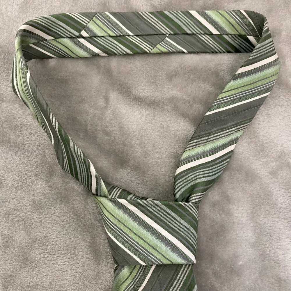 Geoffrey Beene Extra Long Green Diagonal Striped Tie 100% Silk New with Tag NWT